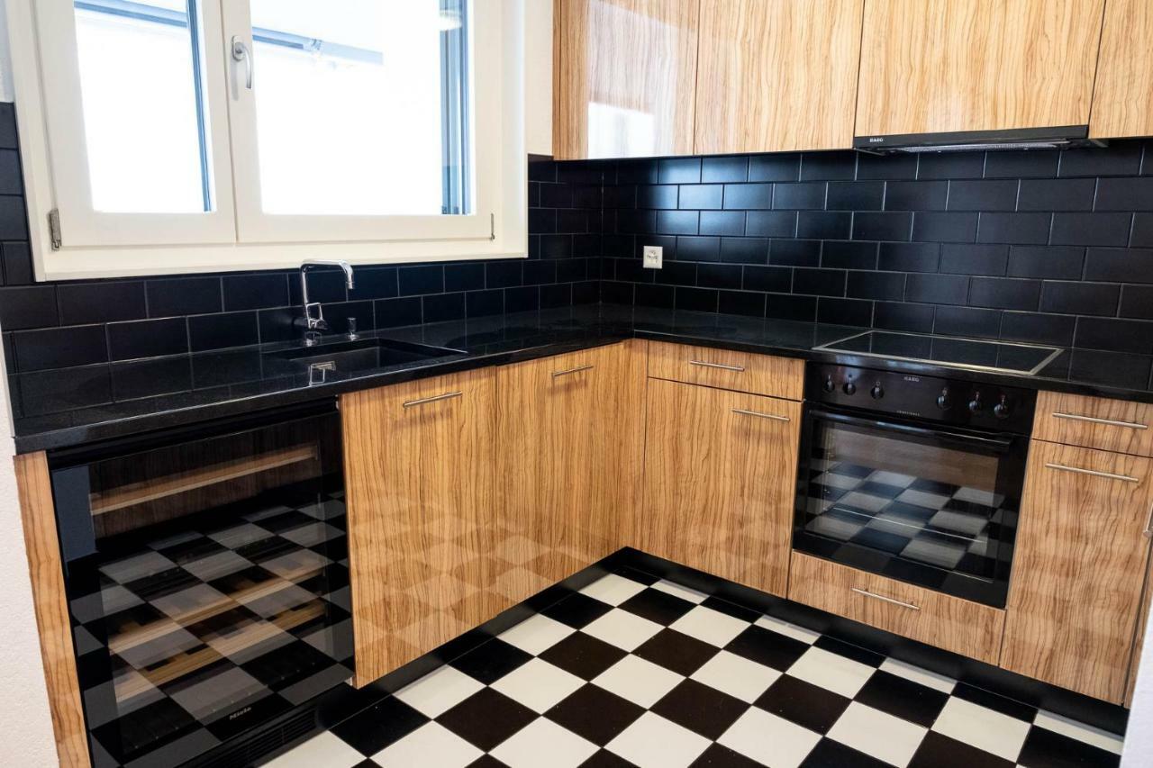 Family Apartment Near The Train Station Веве Екстер'єр фото