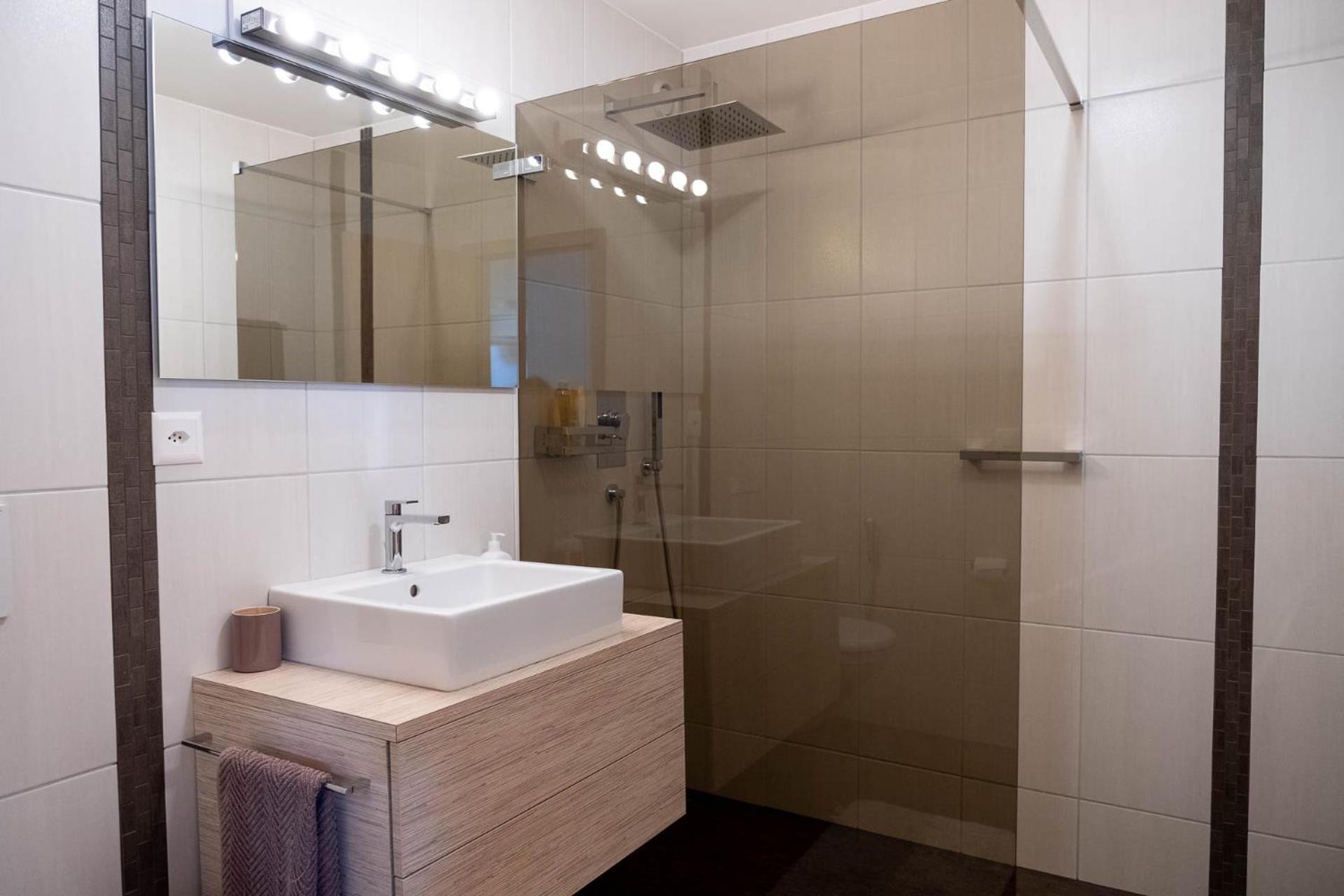 Family Apartment Near The Train Station Веве Екстер'єр фото